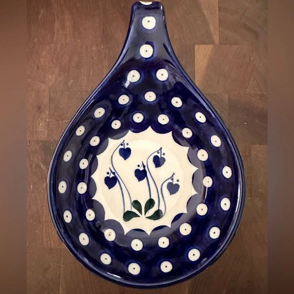 CA - spoon rest EUC, lightly used. No cracks or chips. Necessity in kitchen! - Picture 1 of 2